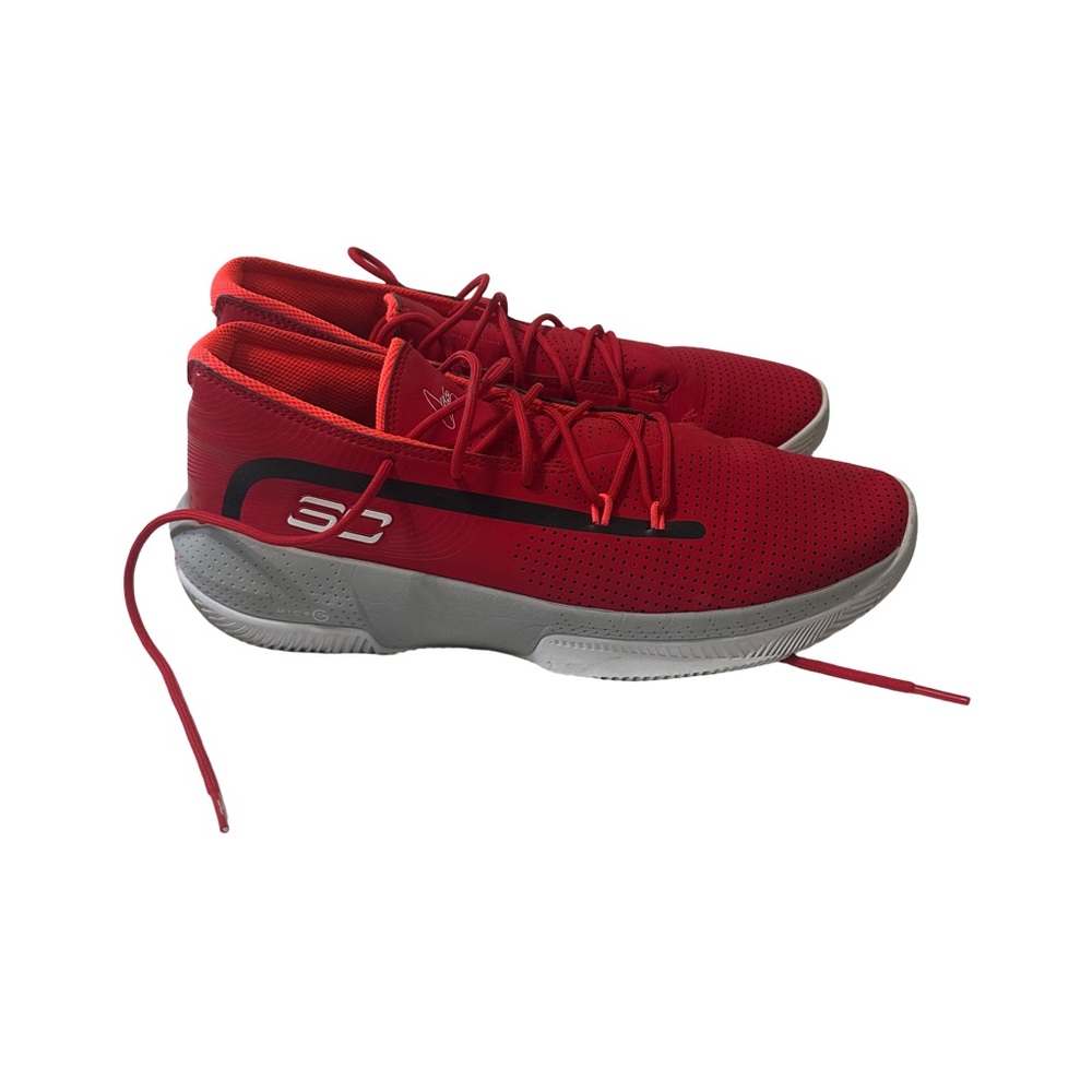 Under Armour Red and Gray Athletic Shoes with Modern Design